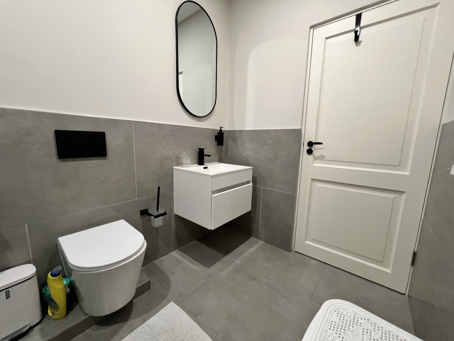 To Let 2 Bedroom Property for Rent in Sandown Western Cape